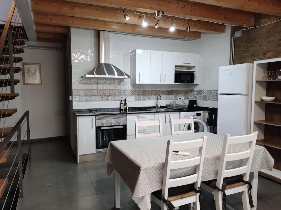 Duplex Sant Marti Apartment Ахер Екстериор снимка